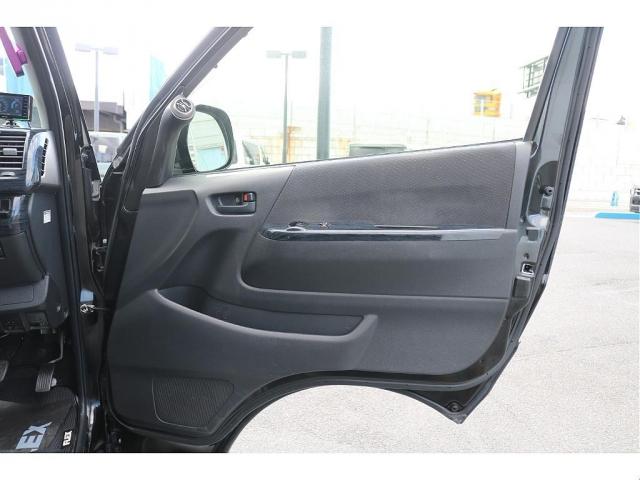 ハイエースバン ロングスーパーGL H25年式 3型 ディーゼル2WD 2インチローダウン スポイラー バッドフェイスボンネット LEDテールランプ 7インチナビ 後席モニター ETC スピーカー増設 レーダー ドラレコ ベッドキット(14枚目)