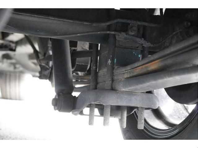 ハイエースバン ロングスーパーGL H25年式 3型 ディーゼル2WD 2インチローダウン スポイラー バッドフェイスボンネット LEDテールランプ 7インチナビ 後席モニター ETC スピーカー増設 レーダー ドラレコ ベッドキット(18枚目)