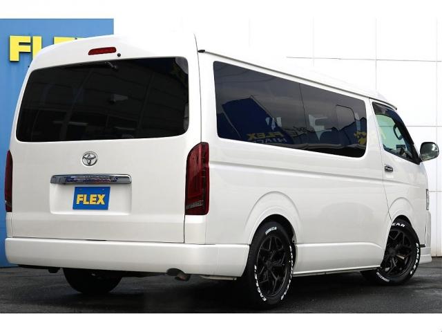 ハイエースワゴン ＧＬ　Ｈ２７年式　３ナンバー　４型　ガソリン２ＷＤ　２インチローダウン　フロントスポイラー　オーバーフェンダー　７インチＳＤナビ　後席モニター　ＥＴＣ　ドラレコ　レーダー　インテリア３点　シートカバー（2枚目）