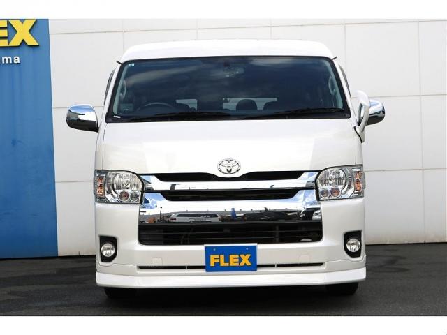 ハイエースワゴン ＧＬ　Ｈ２７年式　３ナンバー　４型　ガソリン２ＷＤ　２インチローダウン　フロントスポイラー　オーバーフェンダー　７インチＳＤナビ　後席モニター　ＥＴＣ　ドラレコ　レーダー　インテリア３点　シートカバー（10枚目）