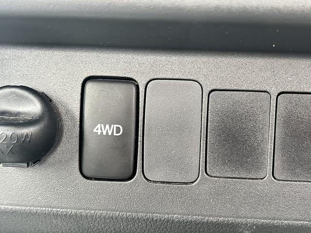 スタンダード 4WD 5速MT 3方開 荷台ゴムマット エアコン パワステ CDオーディオ(16枚目)