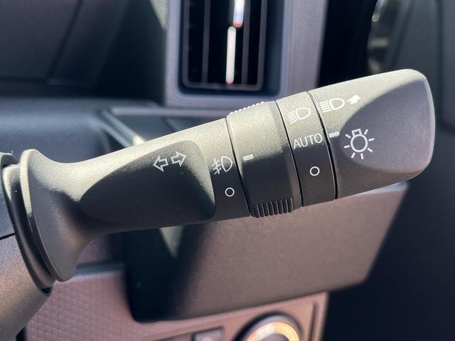 タント カスタムＸ　ＬＥＤヘッドライト／フォグランプ　コーナーセンサー　両側パワースライドドア　運転席／助手席シートヒーター　禁煙車　記録簿　認定中古車　レーンアシスト　衝突回避支援システム搭載車（18枚目）
