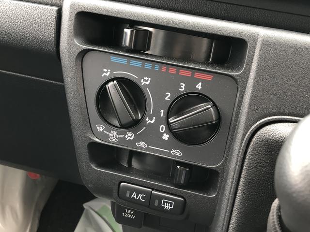 ハイゼットカーゴ ＤＸ　４ＷＤ　ＭＴ車　ＡＢＳ　禁煙車　記録簿　認定中古車　レーンアシスト　オートマチックハイビーム　衝突回避支援システム搭載車（17枚目）