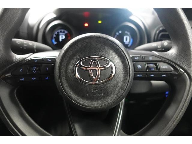 ヤリス G フルセグ ミュージックプレイヤー接続可 バックカメラ 衝突被害軽減システム ETC ドラレコ 記録簿(30枚目)