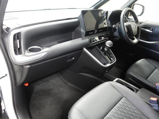 ノア ハイブリッドＳ－Ｚ　フルセグ　メモリーナビ　ＤＶＤ再生　ミュージックプレイヤー接続可　バックカメラ　衝突被害軽減システム　ＥＴＣ　ドラレコ　両側電動スライド　ＬＥＤヘッドランプ　乗車定員７人　３列シート　ワンオーナー（10枚目）