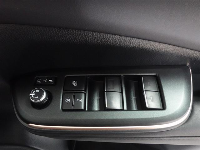 クラウンクロスオーバー Gアドバンスド 4WD フルセグ ミュージックプレイヤー接続可 バックカメラ 衝突被害軽減システム ETC ドラレコ LEDヘッドランプ ワンオーナー 記録簿(14枚目)