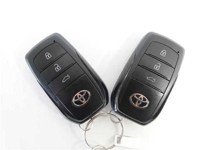 クラウンクロスオーバー Gアドバンスド 4WD フルセグ ミュージックプレイヤー接続可 バックカメラ 衝突被害軽減システム ETC ドラレコ LEDヘッドランプ ワンオーナー 記録簿(18枚目)