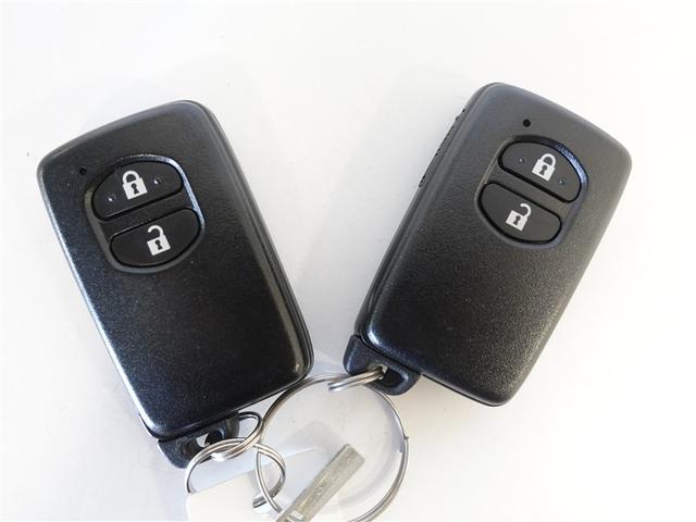 アクア Ｓスタイルブラック　ワンセグ　メモリーナビ　ＤＶＤ再生　ミュージックプレイヤー接続可　バックカメラ　衝突被害軽減システム　ＥＴＣ　ワンオーナー　記録簿（18枚目）