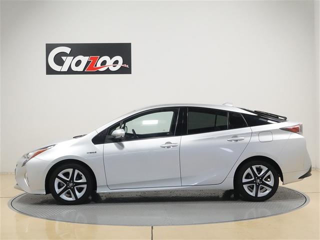 プリウス Ａツーリングセレクション　フルセグ　メモリーナビ　ＤＶＤ再生　ミュージックプレイヤー接続可　バックカメラ　衝突被害軽減システム　ＥＴＣ　ＬＥＤヘッドランプ　ワンオーナー　記録簿（3枚目）