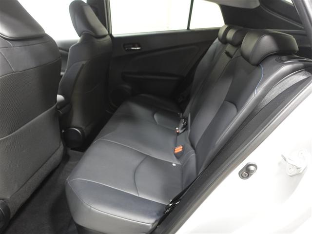 プリウス Ａツーリングセレクション　フルセグ　メモリーナビ　ＤＶＤ再生　ミュージックプレイヤー接続可　バックカメラ　衝突被害軽減システム　ＥＴＣ　ＬＥＤヘッドランプ　ワンオーナー　記録簿（7枚目）