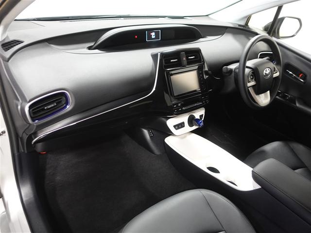 プリウス Ａツーリングセレクション　フルセグ　メモリーナビ　ＤＶＤ再生　ミュージックプレイヤー接続可　バックカメラ　衝突被害軽減システム　ＥＴＣ　ＬＥＤヘッドランプ　ワンオーナー　記録簿（9枚目）