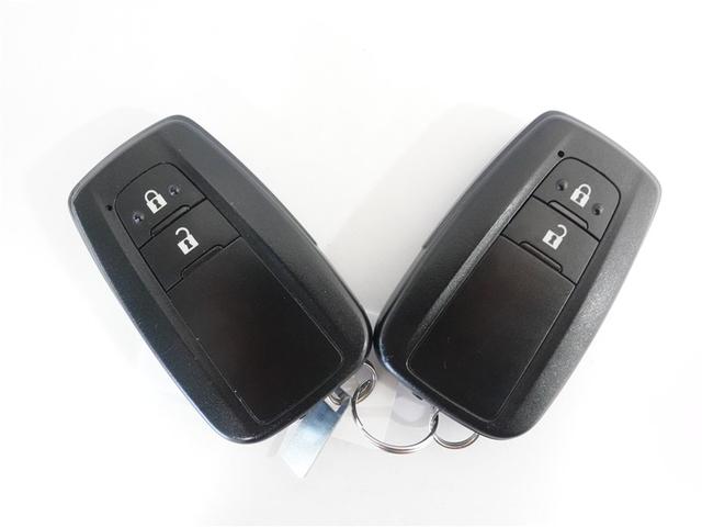 プリウス Ａツーリングセレクション　フルセグ　メモリーナビ　ＤＶＤ再生　ミュージックプレイヤー接続可　バックカメラ　衝突被害軽減システム　ＥＴＣ　ＬＥＤヘッドランプ　ワンオーナー　記録簿（18枚目）