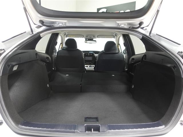 プリウス Ａツーリングセレクション　フルセグ　メモリーナビ　ＤＶＤ再生　ミュージックプレイヤー接続可　バックカメラ　衝突被害軽減システム　ＥＴＣ　ＬＥＤヘッドランプ　ワンオーナー　記録簿（22枚目）