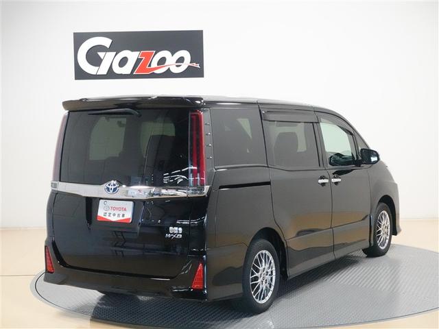 ノア ハイブリッドＳｉ　ダブルバイビーＩＩＩ　フルセグ　メモリーナビ　ＤＶＤ再生　ミュージックプレイヤー接続可　後席モニター　バックカメラ　衝突被害軽減システム　ＥＴＣ　ドラレコ　両側電動スライド　ＬＥＤヘッドランプ　乗車定員７人　３列シート（4枚目）