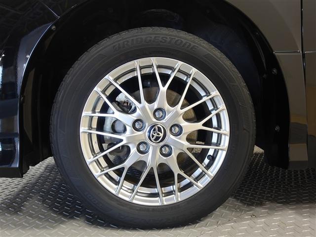 ノア ハイブリッドＳｉ　ダブルバイビーＩＩＩ　フルセグ　メモリーナビ　ＤＶＤ再生　ミュージックプレイヤー接続可　後席モニター　バックカメラ　衝突被害軽減システム　ＥＴＣ　ドラレコ　両側電動スライド　ＬＥＤヘッドランプ　乗車定員７人　３列シート（9枚目）