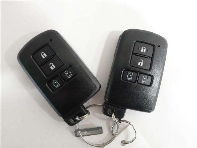 ノア Si ダブルバイビーIII フルセグ メモリーナビ DVD再生 ミュージックプレイヤー接続可 後席モニター バックカメラ 衝突被害軽減システム ETC 両側電動スライド LEDヘッドランプ ウオークスルー 乗車定員7人 記録簿(18枚目)