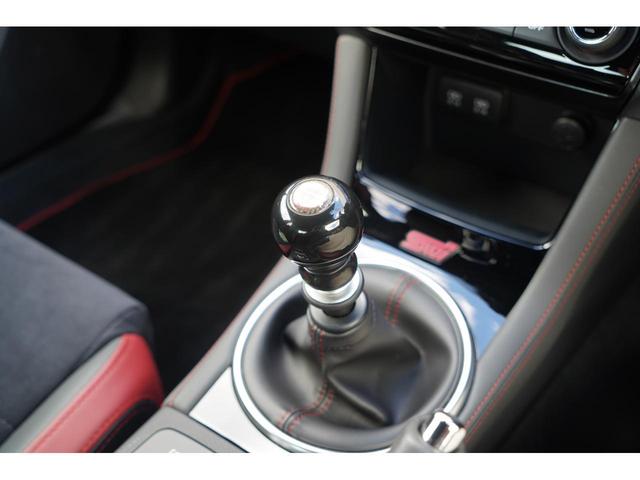 ＷＲＸ ＳＴＩ ＳＴＩ　タイプＳ　サンルーフ　ＳＴＩエアロ・マフラー　ＲＥＣＡＲＯシート　ＢＢＳ１８インチアルミ　ケンウッド８インチナビ・サブウーファー　リアビークルディテクション　ＬＥＤ　シートヒーター　パワーシート　ドラレコ（22枚目）