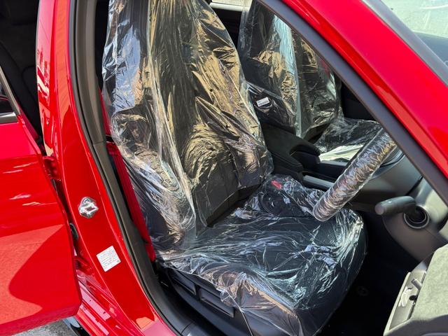 シビック タイプＲ　レーシングブラックパッケージ　登録済未使用車　グロスブラックスポイラー　ブラック内装　９インチコネクトディスプレー　ナビＴＶ　バックカメラ　衝突軽減　ブラインドスポットモニター　ＬＥＤ　１９インチアルミ　レッドブレーキキャリパー（58枚目）