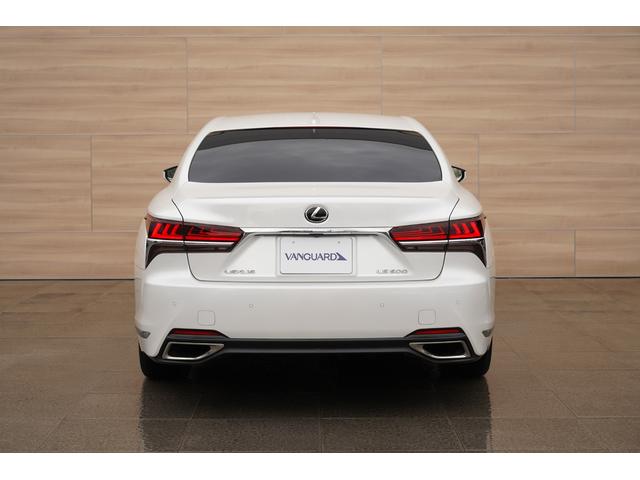 LS LS500 Iパッケージ ムーンルーフ 黒革 12.3インチSDナビTV パノラミックビュー ブラインドスポットモニター 3眼LEDライト オプション20インチスパッタリングアルミ ベンチレーション パワートランクリッド(11枚目)
