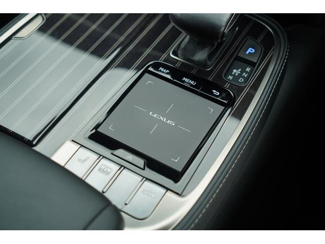 LS LS500 Iパッケージ ムーンルーフ 黒革 12.3インチSDナビTV パノラミックビュー ブラインドスポットモニター 3眼LEDライト オプション20インチスパッタリングアルミ ベンチレーション パワートランクリッド(31枚目)