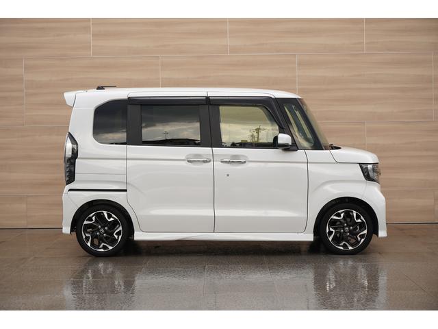 N-BOXカスタム G・Lターボホンダセンシング ケンウッド製ナビフルセグTV バックカメラ 衝突軽減 前後誤発進抑制 アダプティブクルーズコントロール LEDヘッドライト 両側パワースライドドア シートヒーター 前後ドライブレコーダー ETC(19枚目)