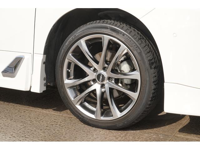 アルファードハイブリッド ＳＲ　Ｃパッケージ　サンルーフ　ＴＲＤエアロ・１９インチアルミ　メーカー１０．５インチＳＤナビ　１３．３インチ後席モニター　ＪＢＬ　ＤＶＤプレーヤー　パノラミックビュー　ブランドスポットモニター　シートヒーター・クーラー（18枚目）
