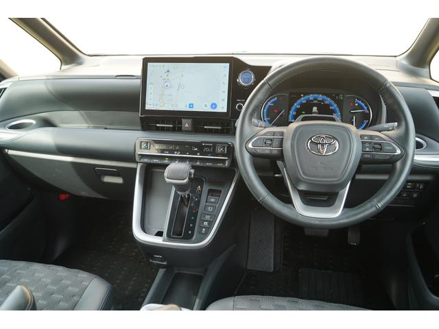 ヴォクシー ハイブリッドS-Z 快適利便パッケージHigh 10.5インチディスプレーオーディオ ナビTV DVD 14インチ後席モニター ブラインドスポット 両側パワースライド・パワーバックドア ユニバーサルステップ 前後ドラレコ(2枚目)