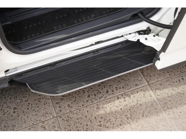 ヴォクシー ハイブリッドS-Z 快適利便パッケージHigh 10.5インチディスプレーオーディオ ナビTV DVD 14インチ後席モニター ブラインドスポット 両側パワースライド・パワーバックドア ユニバーサルステップ 前後ドラレコ(20枚目)