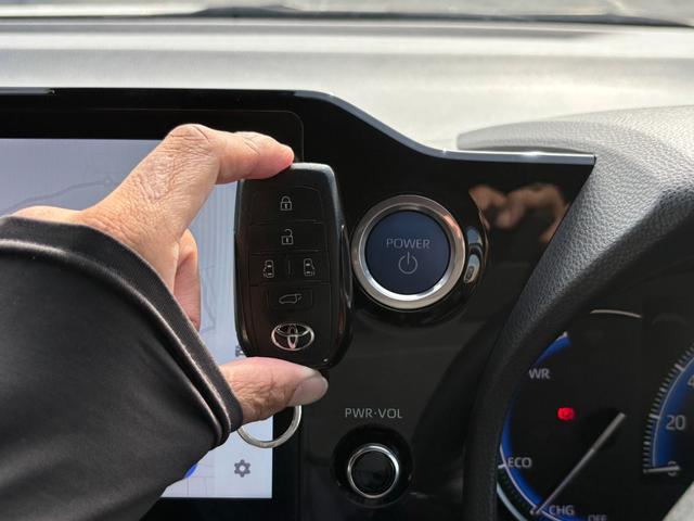 ヴォクシー ハイブリッドS-Z 快適利便パッケージHigh 10.5インチディスプレーオーディオ ナビTV DVD 14インチ後席モニター ブラインドスポット 両側パワースライド・パワーバックドア ユニバーサルステップ 前後ドラレコ(25枚目)