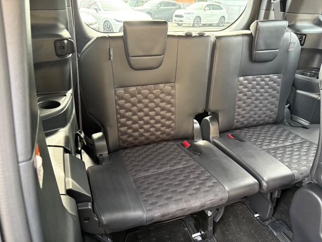 ヴォクシー ハイブリッドS-Z 快適利便パッケージHigh 10.5インチディスプレーオーディオ ナビTV DVD 14インチ後席モニター ブラインドスポット 両側パワースライド・パワーバックドア ユニバーサルステップ 前後ドラレコ(67枚目)