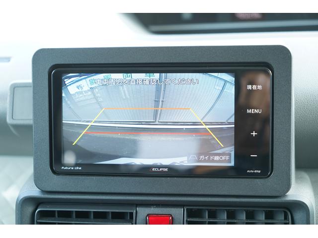 メーカーオプションの純正ナビ装着用アップグレードパックのバックカメラ装備☆後退操作時に車輌の後方状況がモニターで確認できるガイドライン付き☆