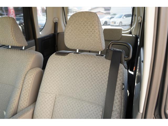 グレーファブリックシート装備☆優れた通気性と柔らかい肌触りが特徴的なファブリックシート☆季節を問わず快適な座り心地です☆