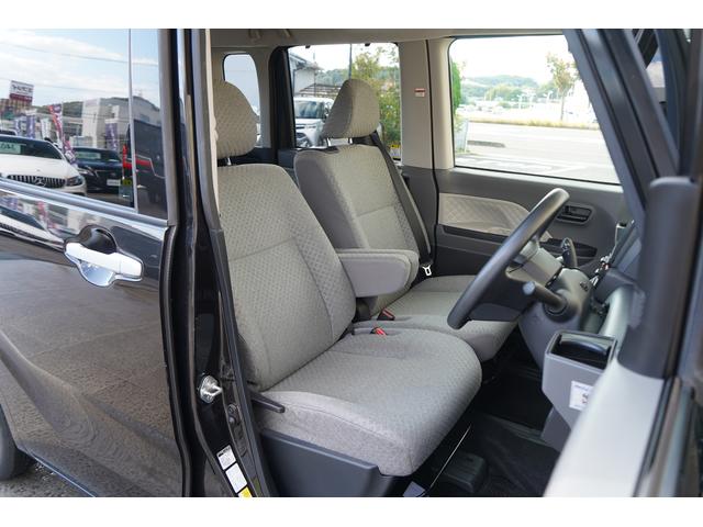 運転席にはロングスライド機能装備☆最大５４０ｍｍスライドすることができ、そのまま運転席から子どもをお世話ができたり、荷物を取ったりすることもできます☆