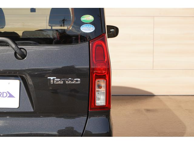 テールランプ☆夜間や視界が悪い状況で後続車に自車の存在を知らせてくれたり、ブレーキを踏んだ時に後続車に安全な距離を保つように知らせてくれます☆