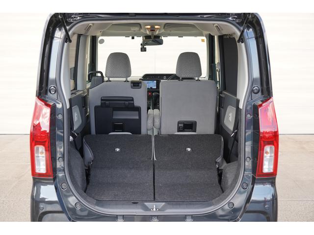 セカンドシートを倒すことでさらなるスペースを確保できます☆女性の方でも簡単にセカンドシートを倒すことができます☆