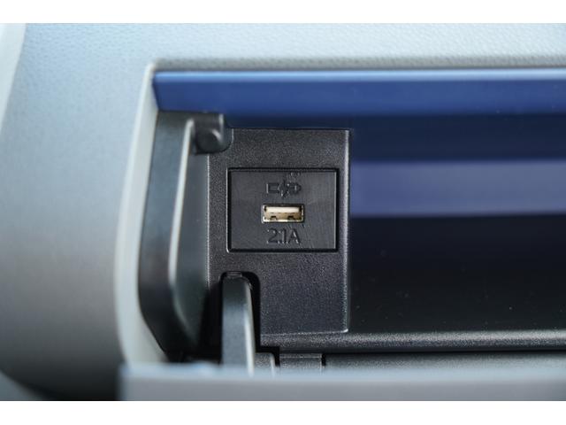 充電用ケーブル接続ソケット装備☆スマホやゲーム機などを充電することができます☆