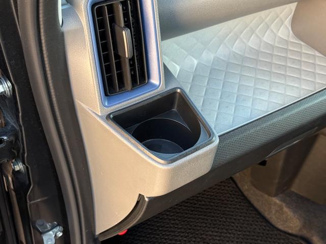 オンライン商談対応☆遠方やご来店が難しい方でも、ＬＩＮＥ等のビデオ通話で実車を見ながら商談することもできます☆お気軽にお問合せください☆