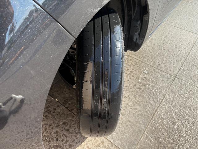 【親水・強光沢・耐久性に優れたアークバリア２１】【撥水性・光沢・防汚性に優れたオクローナ】【お手軽なポリマーのフッ素コーティング】と３種類のコーティングを取り揃えております☆