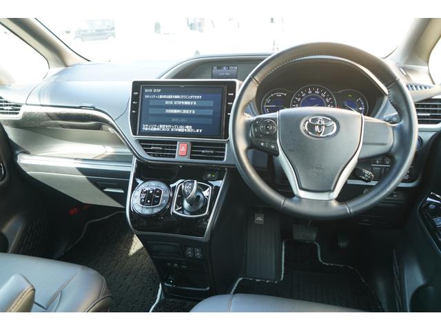 ヴォクシー ハイブリッドZS 煌II 純正10インチSDナビTV 12.1インチ後席モニター Clazzio製シートカバー クリアランスソナー LEDヘッドライト 純正16インチ鍛造ホイール 両側パワースライドドア シートヒーター ETC(2枚目)