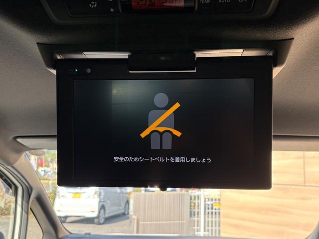 ヴォクシー ハイブリッドZS 煌II 純正10インチSDナビTV 12.1インチ後席モニター Clazzio製シートカバー クリアランスソナー LEDヘッドライト 純正16インチ鍛造ホイール 両側パワースライドドア シートヒーター ETC(6枚目)