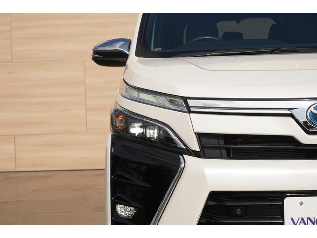 ヴォクシー ハイブリッドZS 煌II 純正10インチSDナビTV 12.1インチ後席モニター Clazzio製シートカバー クリアランスソナー LEDヘッドライト 純正16インチ鍛造ホイール 両側パワースライドドア シートヒーター ETC(16枚目)