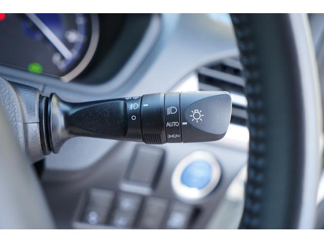 ヴォクシー ハイブリッドZS 煌II 純正10インチSDナビTV 12.1インチ後席モニター Clazzio製シートカバー クリアランスソナー LEDヘッドライト 純正16インチ鍛造ホイール 両側パワースライドドア シートヒーター ETC(32枚目)