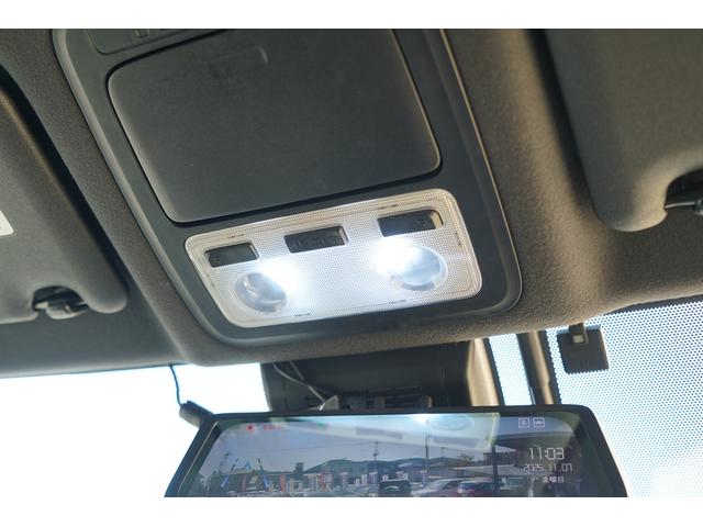 ヴォクシー ハイブリッドZS 煌II 純正10インチSDナビTV 12.1インチ後席モニター Clazzio製シートカバー クリアランスソナー LEDヘッドライト 純正16インチ鍛造ホイール 両側パワースライドドア シートヒーター ETC(44枚目)