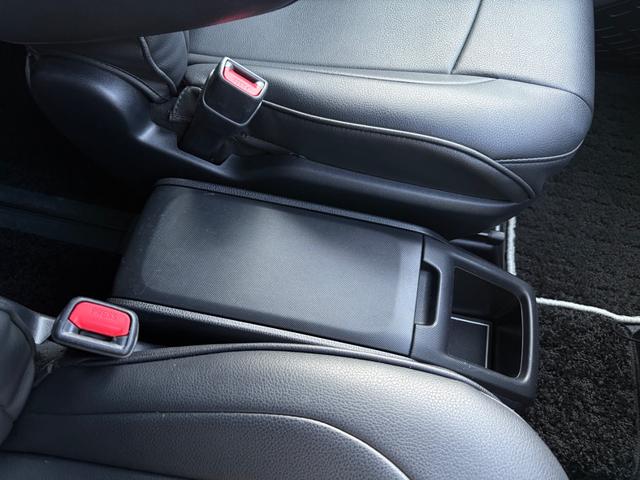 ヴォクシー ハイブリッドZS 煌II 純正10インチSDナビTV 12.1インチ後席モニター Clazzio製シートカバー クリアランスソナー LEDヘッドライト 純正16インチ鍛造ホイール 両側パワースライドドア シートヒーター ETC(68枚目)