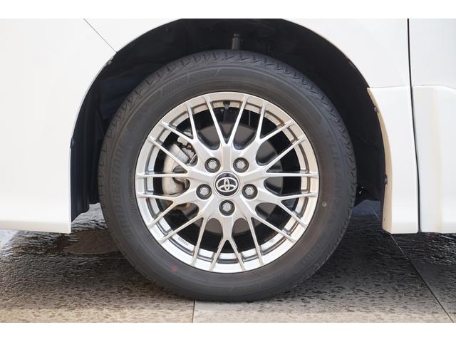 ヴォクシー ハイブリッドZS 煌II 純正10インチSDナビTV 12.1インチ後席モニター Clazzio製シートカバー クリアランスソナー LEDヘッドライト 純正16インチ鍛造ホイール 両側パワースライドドア シートヒーター ETC(74枚目)