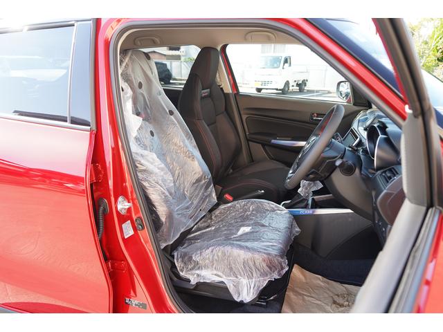 運転席にはシートヒーター・シートリフター装備で快適なドライブをサポートしてくれます☆