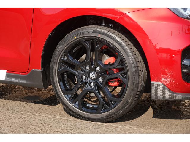 純正１７インチフルグロスブラック塗装アルミホイール・レッドブレーキキャリパー装備☆タイヤサイズは１９５／４５Ｒ１７になります☆