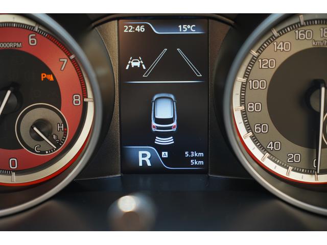 リアパーキングセンサー装備☆車の周りの障害物との距離を感知し、ドライバーに警告するシステムです☆センサーで車両と壁などの静止物との距離を検知し、ブザー音やディスプレイ表示で警告してくれます☆