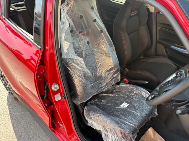 オゾン発生器を使用し展示車全車、オゾン消臭・抗菌・室内クリーニングしておりますので清潔、快適にお乗り頂けます☆