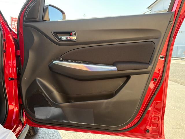 当社は中国運輸局岡山運輸支局指定工場を完備しております。ご契約車は自社工場またはディーラーにて点検整備致します。車検残の有無によって１年または２年点検整備記録簿・点検ステッカーをつけて納車致します☆